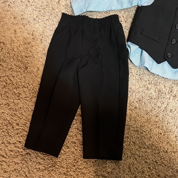 BRAND NEW Van Heusen Baby Boy 18M Dress set w/suit & vest!! - Picture 6 of 9